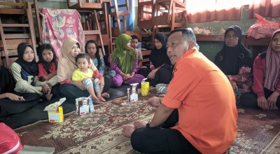 Sambangi Pengungsi, Bupati Sugiri Siapkan Relokasi untuk Warga Terdampak Longsor