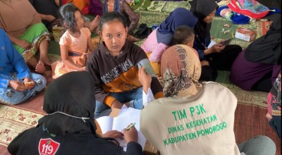 Warga Ponorogo Ngungsi ke Masjid Hindari Longsor Susulan