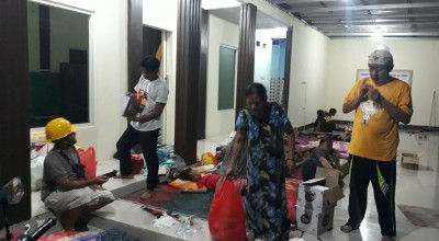 Nestapa Warga Sidoarjo Terdampak Angin Kencang: Mengungsi, Listrik Belum Nyala