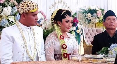 Ssssttt.....Kades Cantik Lamongan Segera Bulan Madu, Kepo Yuk