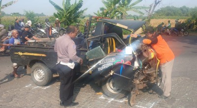 Pikap Tabrak Dua Motor, 1 Pelajar Tewas 2 Luka Berat