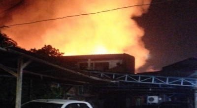 10 Rumah di Tegalsari Surabaya Terbakar, 2 Orang Terluka