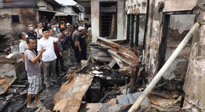 Kagetnya Walikota Surabaya saat Temukan Fakta di Balik 10 Rumah yang Terbakar