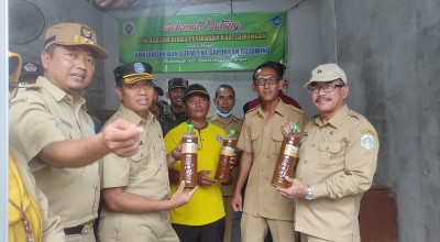 Resah Pupuk Langka, Petani Tambak Lamongan Buat Pupuk Organik Cair