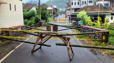 Nyaris Ambrol Jembatan di Kota Batu Ditutup