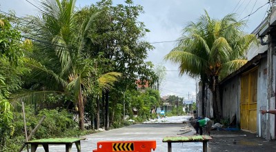 Warga Waru Resah Perbaikan Jalan di Sidoarjo Tak Tepat Waktu