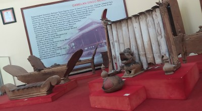 Melihat dari Dekat Ratusan Peninggalan Sunan Drajat di Lamongan