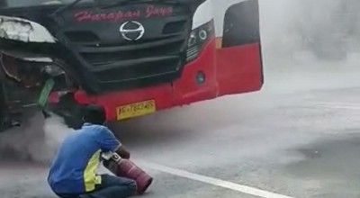 Bus Harapan Jaya Tabrak Pemotor di Jombang, Korban Tewas Terlempar