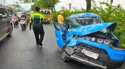 Truk dan Mobil Mini Bus Adu Moncong di Bojonegoro, Satu Tewas