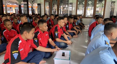 SMK PGRI 2 Ponorogo Salat Gaib dan Galang Dana untuk Korban Gempa Cianjur