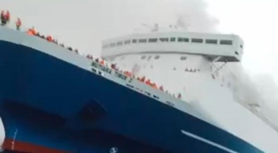 Kapal Mutiara Timur I Terbakar di Perairan Utara Karangasem, Bali