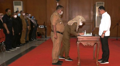 Intip Poin Kontrak Kerja Lurah-Camat dengan Wali Kota Surabaya