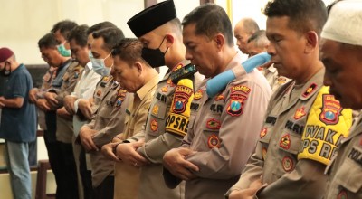 Polres Situbondo Salat Gaib dan Galang Donasi untuk Korban Gempa Cianjur