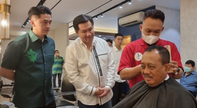 Mengintip Broadway Barbershop Kris Kencana di Surabaya