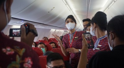Lion Air Peringati Hari Pahlawan di Ketinggian 33 Ribu Kaki