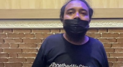 Seorang Pemotor Terluka Dipukuli Massa Buruh yang Demo UMK di Surabaya