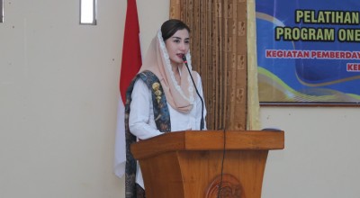 Sukseskan OPOP, Novita Bagikan Tips Berjualan Pada Peserta Pelatihan Menjahit