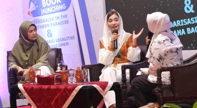 Mengulik Buku Trenggalek is The Southern Paradise Karya Novita Hardini