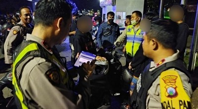 Sisir Titik Rawan di Surabaya, Polisi Amankan 12 Anak Pesta Miras