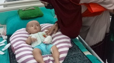 Tolong! Bayi di Brondong Lamongan ini Butuh Bantuan