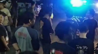 Gangster Bersajam Serang Pengunjung Warkop di Surabaya, 13 Remaja Diamankan
