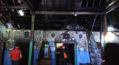 Ibu Ditinggal Sendirian, Rumah di Ponorogo Terbakar