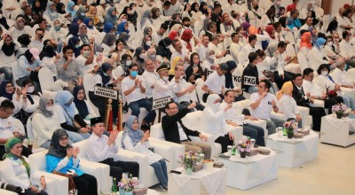 Soal Tantangan Masa Depan, Khofifah ke IKA Unair: IKI Jawabane