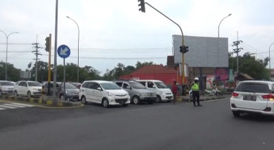 Penemuan Mayat di Jombang Macetkan Arus Lalin 1,5 KM