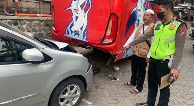 Bus DPRD Surabaya Terlibat Kecelakaan di Gresik, 1 Pelajar Tewas