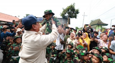 Prabowo Kunjungi Banyuwangi: Disambut Tentara Cilik hingga Sowan ke Kiai
