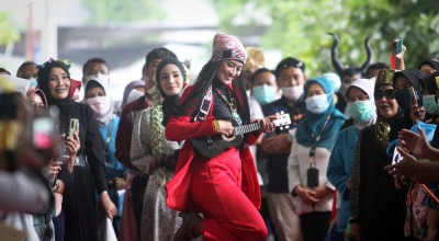 FOTO: Keseruan RS Semen Gresik Fashion Week