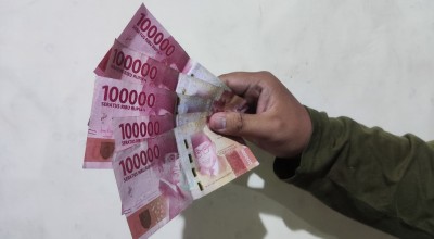 Rumah Penyimpanan Uang Palsu di Krian Sidoarjo Digerebek Polisi