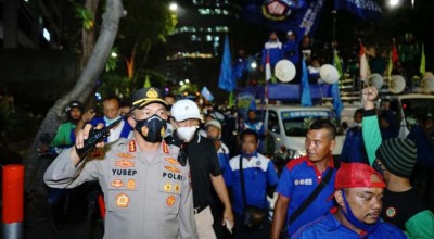 Polrestabes dan Polda Jatim Pelototi Video Tawuran Gengster di Medsos