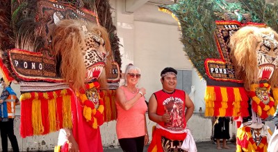 Turis Asing Kagumi Reog Ponorogo, MV Viking Mars Disambut Meriah di Surabaya