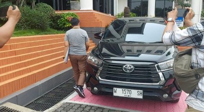 Keluar Ruang Operator CCTV DPRD Jatim, KPK: Terima Kasih, Awas Hati-hati