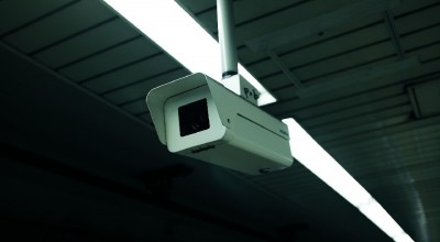 Rekaman CCTV Mobil Pelat Merah Masuk Rumdin sebelum Perampokan Beredar di Medsos