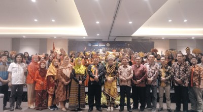 Lepas 75 Mahasiswa Tuntaskan PMM, Rektor UTM: Kenalkan Budaya Madura pada Semua