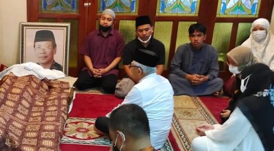 Sekjen MUI Ichwan Sam Meninggal Dunia, Wapres Ma'ruf Amin Takziah