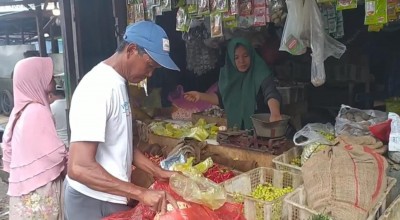 Harga Bawang di Jombang Naik Lagi Selepas Tahun Baru, Pembeli: Duh Tambah Ngelu