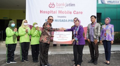 bankjatim Serahkan Hospital Mobile Care ke RSUD Husada Prima Surabaya
