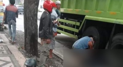 Bapak-bapak di Pasuruan Meninggal Usai Tertabrak Truk, Anak Gadisnya Selamat