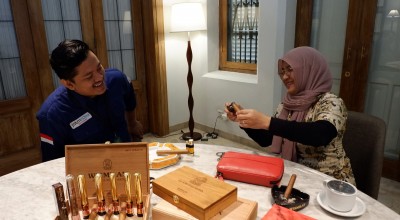 Menikmati Sensasi 'Daun Emas' Wismilak di Surabaya