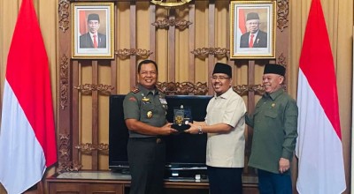 Pangdam Brawijaya Dijamu Bakso Pimpinan DPRD Jatim, Bahas 2024?
