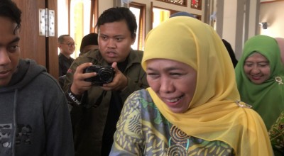 Ditanya soal Penggeledahan KPK di Jatim, Khofifah: Sudah Ya Rek...