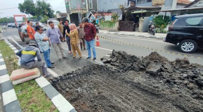 Sidak Megaproyek Jalan Empunala Kota Mojokerto, DPRD: Tidak Sesuai Spek