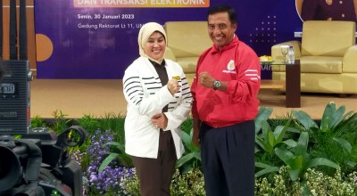 Tips Terhindar Jeratan UU ITE ala Kajati Jatim dan Rektor Unesa