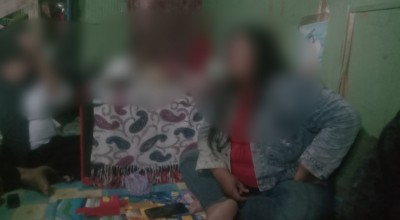 Uang Nenek Penjual Kacang Digasak Emak-emak asal Bangkalan