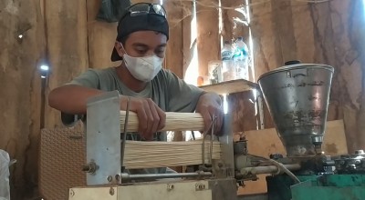 Jelang Perayaan Imlek, Cuan Perajin Dupa di Jombang Kian "Wangi"