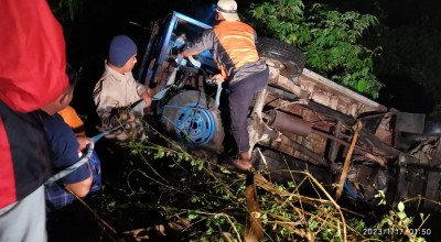 Tak Kuat Nanjak di Kawasan Wisata Mojokerto, Pikap Masuk Jurang