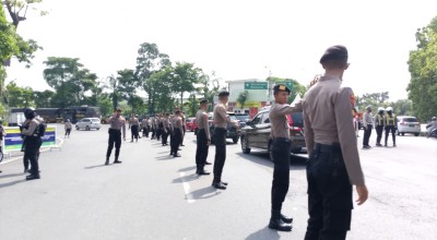 Pintu Masuk Surabaya Disekat Hingga Sidang Tragedi Kanjuruhan Tuntas